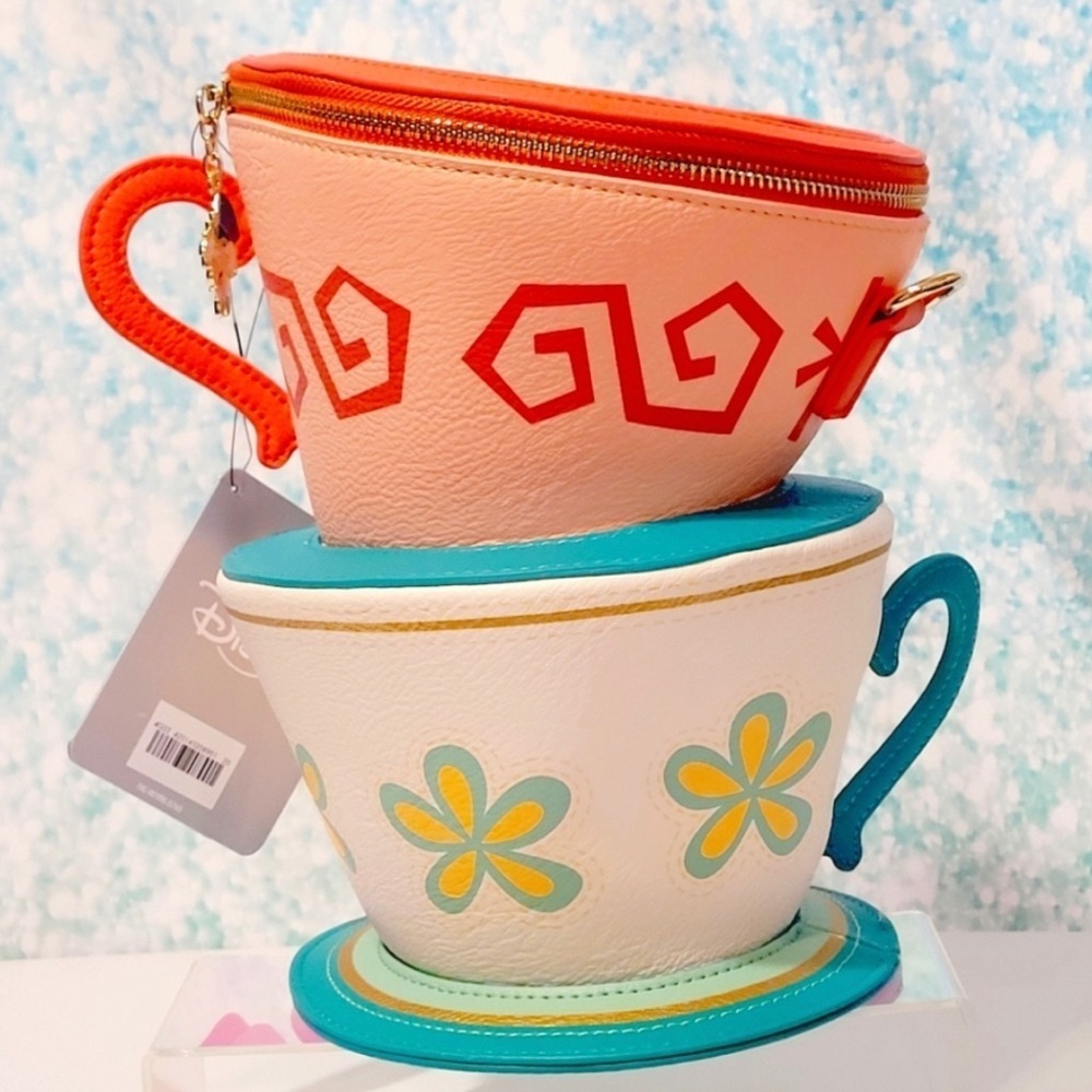 Loungefly Alice in Wonderland Teacups Crossbody - Picture 6 of 7
